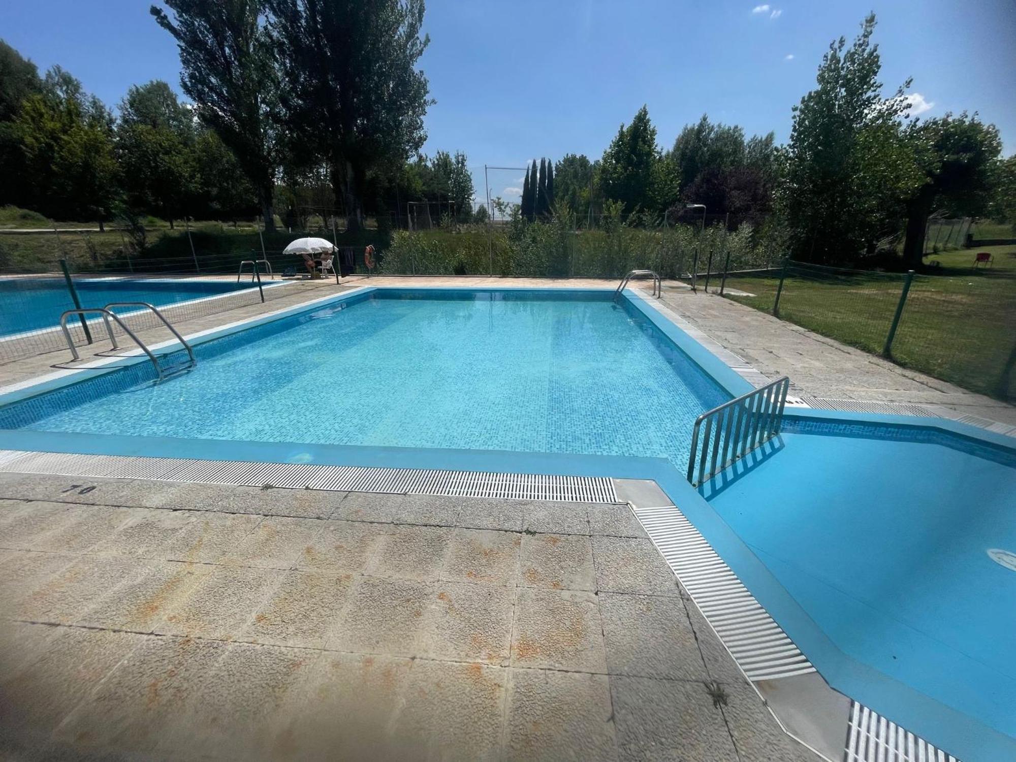 Apartamento Ribera Del Duero Reserva Tubilla del Lago Eksteriør billede
